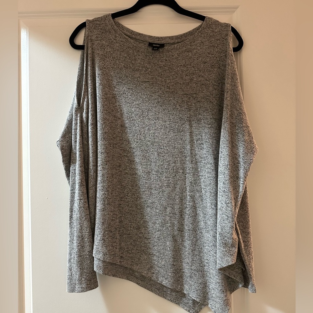Mossimo asymmetrical soft grey top